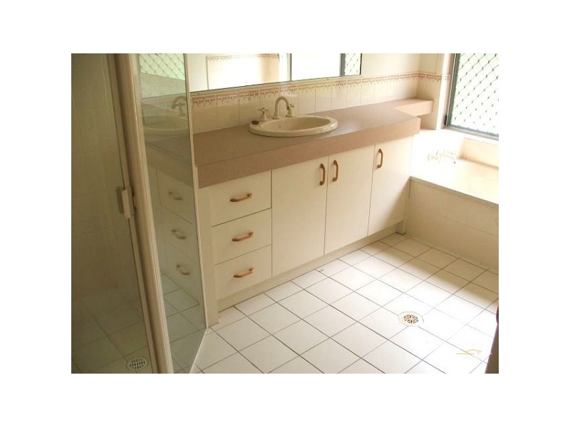 61 Sherree Court, Buccan QLD 4207