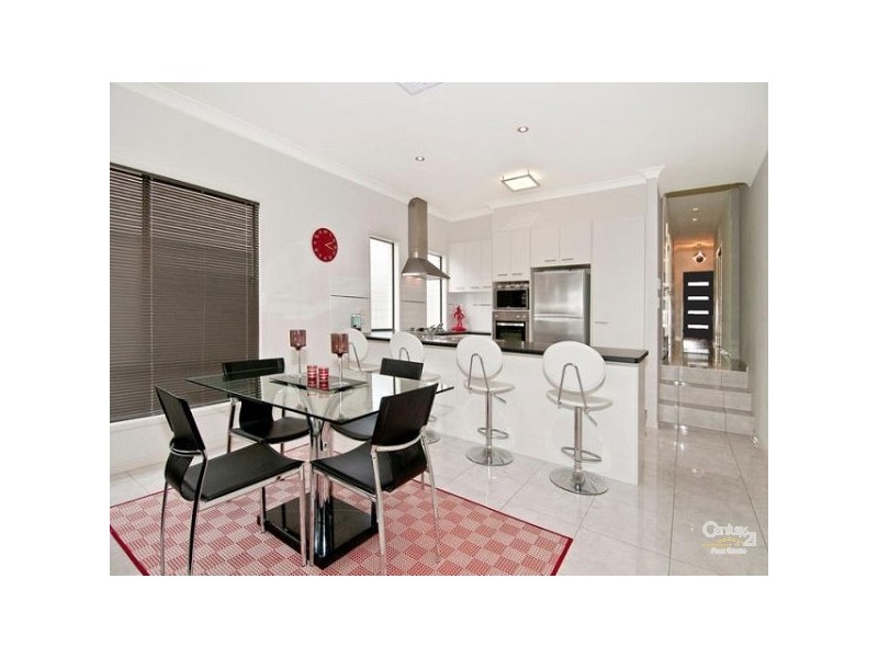 21 Waterline Cr, Waterford QLD 4133