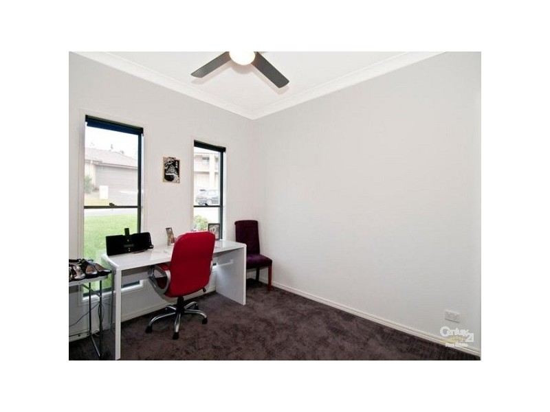 21 Waterline Cr, Waterford QLD 4133