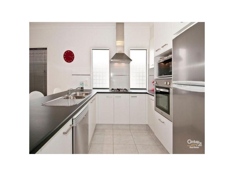 21 Waterline Cr, Waterford QLD 4133