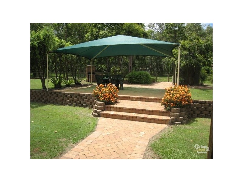 1 Sheree Court, Buccan QLD 4207