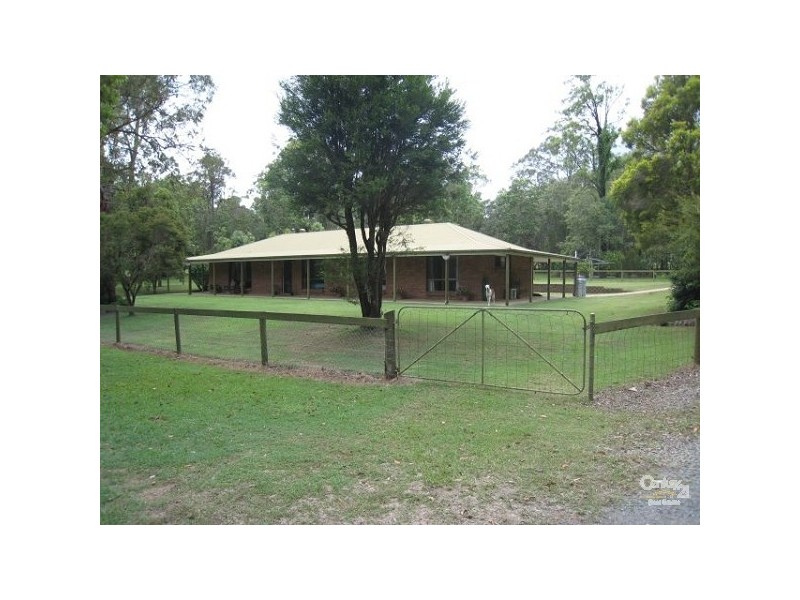 1 Sheree Court, Buccan QLD 4207