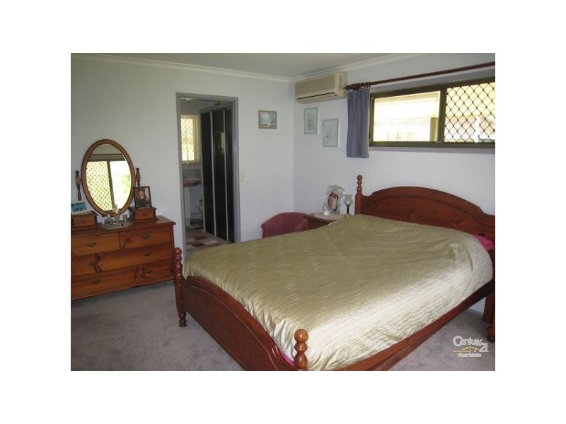 1 Sheree Court, Buccan QLD 4207