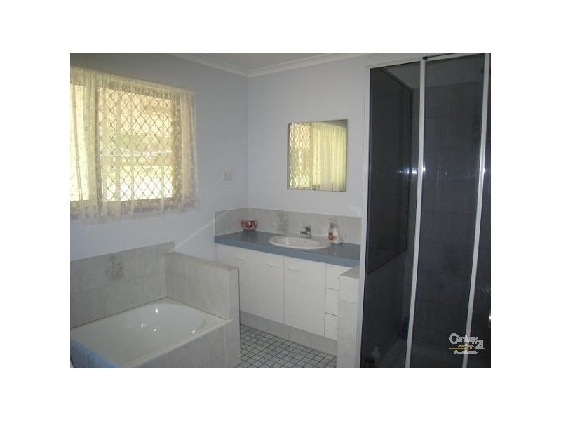 1 Sheree Court, Buccan QLD 4207