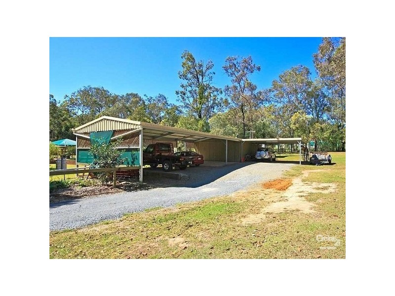 1 Sheree Court, Buccan QLD 4207
