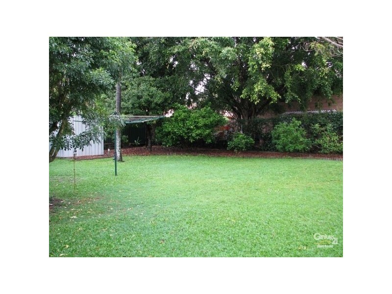 94 Conifer Street, Hillcrest QLD 4118
