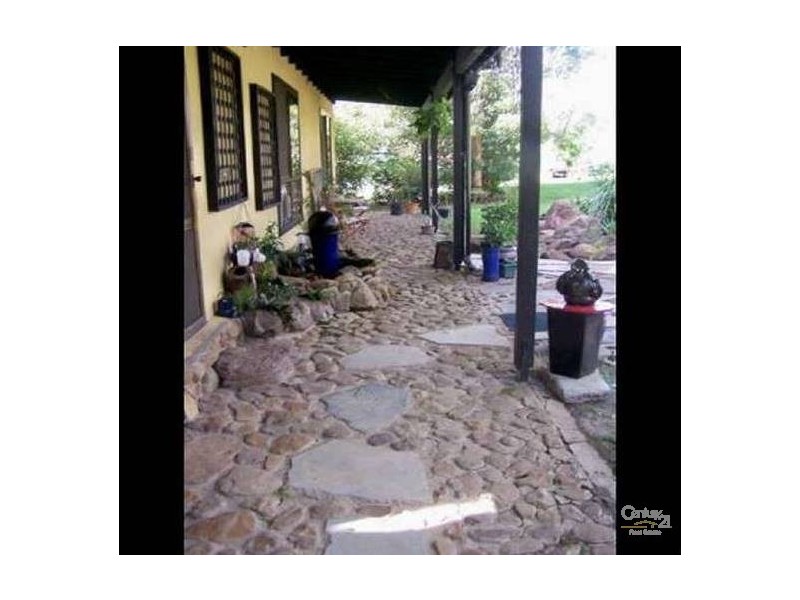 2 Brahman Road, Tamborine QLD 4270