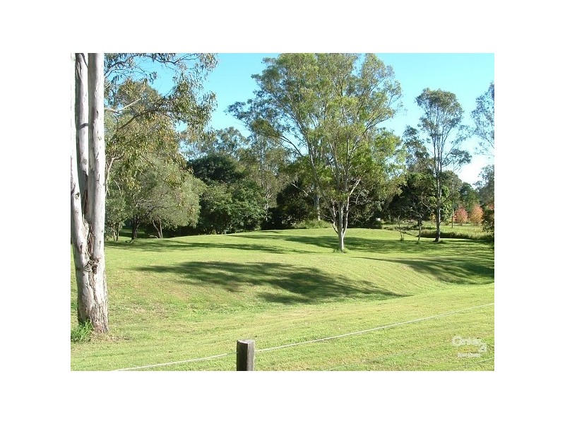2 Brahman Road, Tamborine QLD 4270