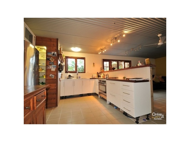 18 Brahman Road, Tamborine QLD 4270