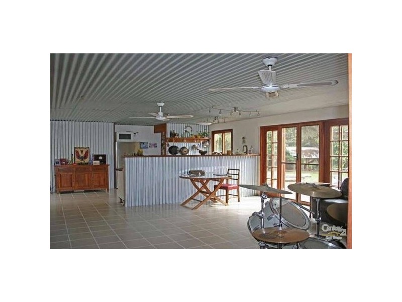 18 Brahman Road, Tamborine QLD 4270