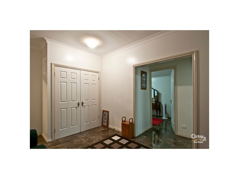 32 Nerreman Drive, Chambers Flat QLD 4133