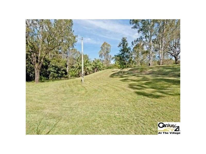 127 Vonda Youngman Drive, Tamborine QLD 4270