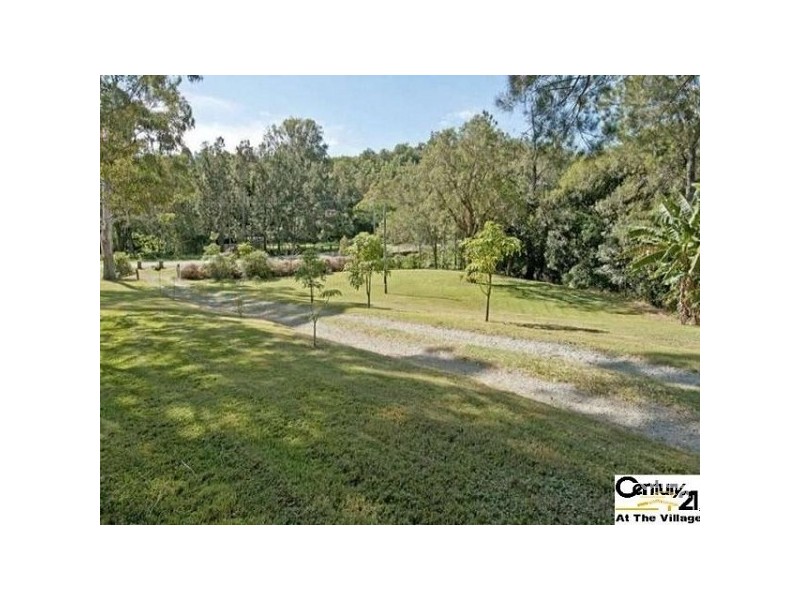 127 Vonda Youngman Drive, Tamborine QLD 4270