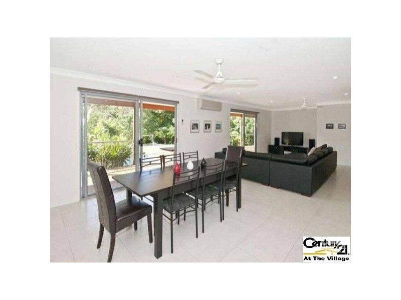 127 Vonda Youngman Drive, Tamborine QLD 4270