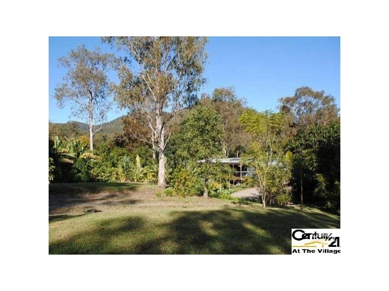 127 Vonda Youngman Drive, Tamborine QLD 4270