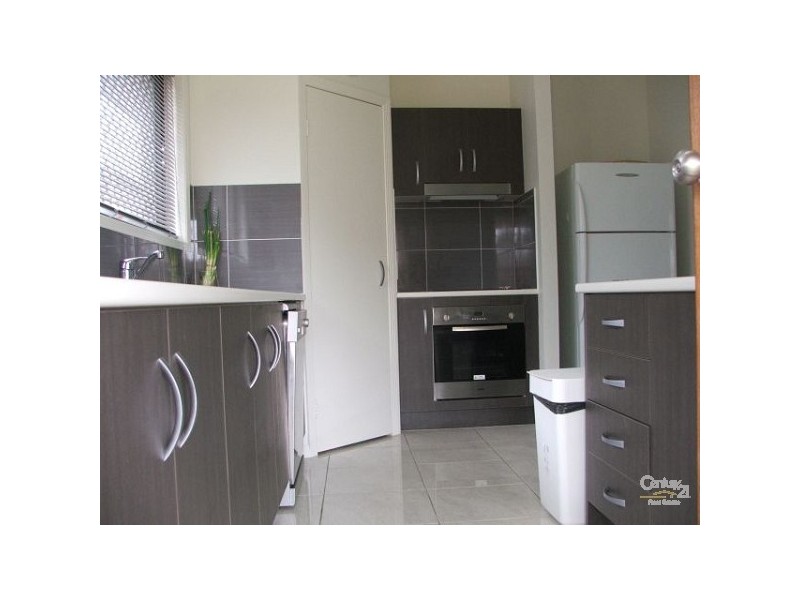 17 Coalstoun Crossing, Waterford QLD 4133