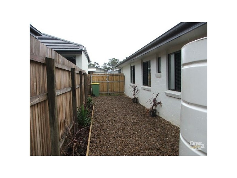 17 Coalstoun Crossing, Waterford QLD 4133