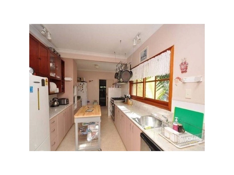 8 Wongawallan Road, Tamborine Mountain QLD 4272