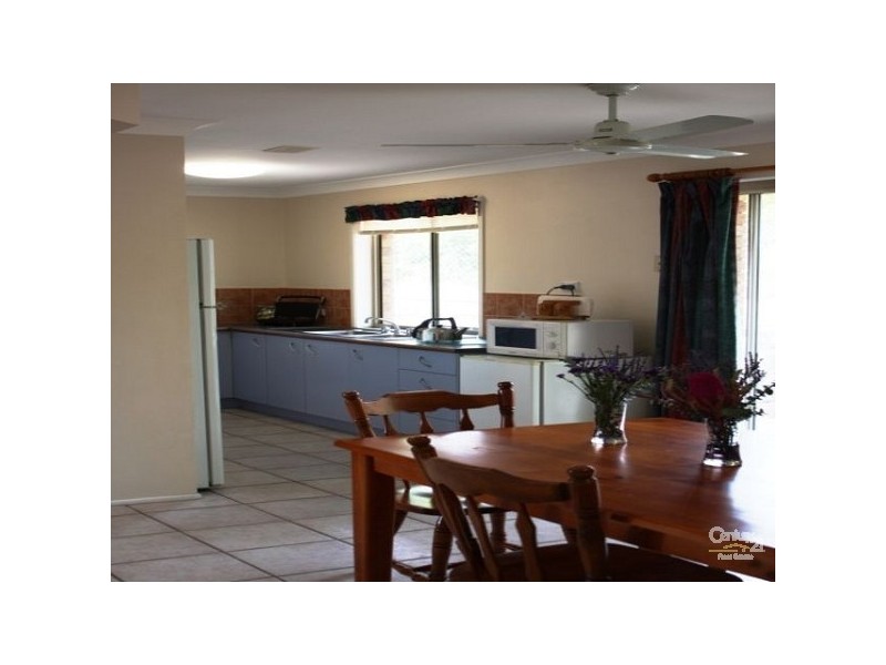 16 Naylor Drive, Tamborine QLD 4270