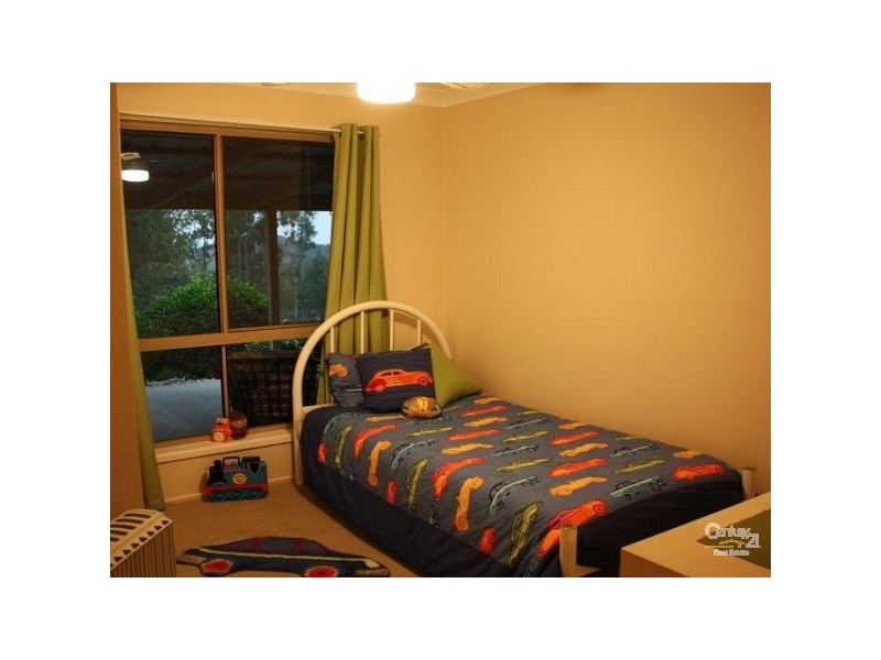 16 Naylor Drive, Tamborine QLD 4270