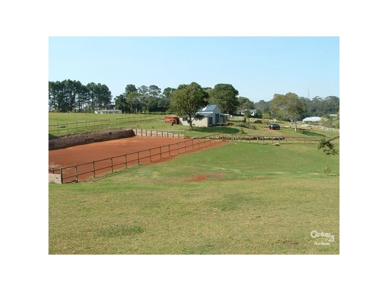 30 Benowa Street, Tamborine Mountain QLD 4272