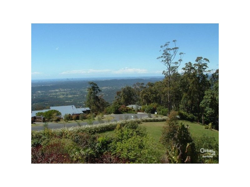 13 Eagles Retreat Place, Tamborine Mountain QLD 4272