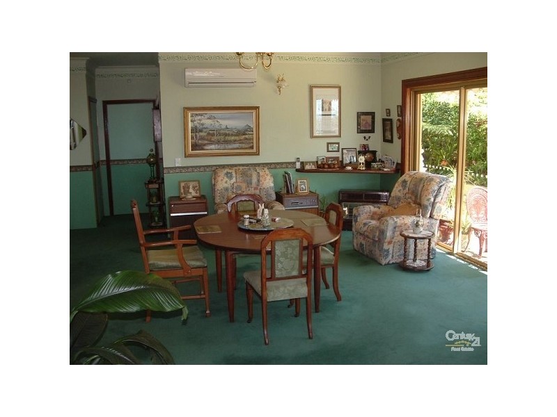 13 Eagles Retreat Place, Tamborine Mountain QLD 4272