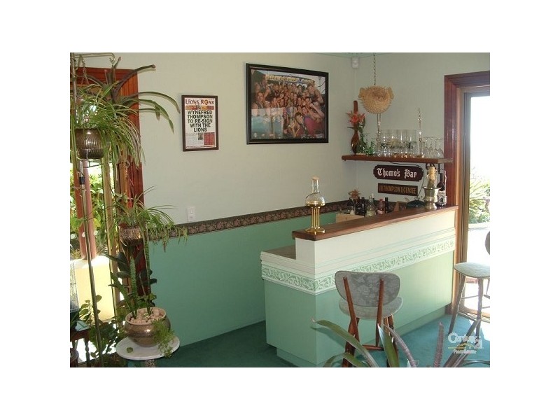 13 Eagles Retreat Place, Tamborine Mountain QLD 4272