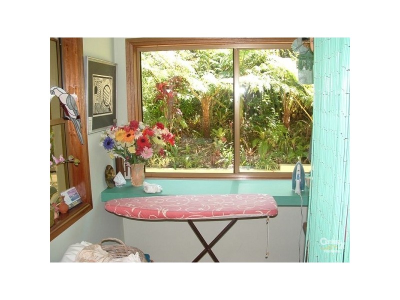 13 Eagles Retreat Place, Tamborine Mountain QLD 4272