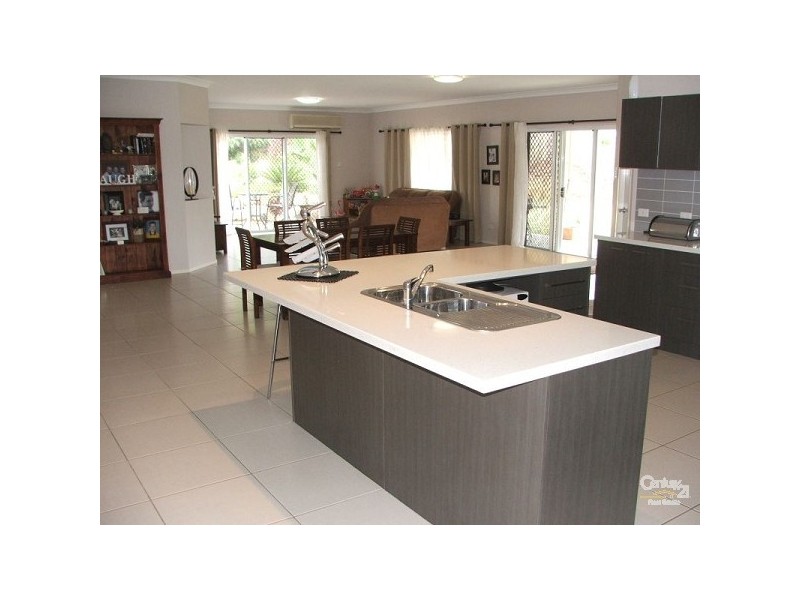 42 Towns Ave, Logan Village QLD 4207