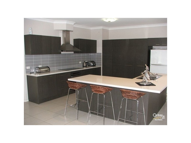 42 Towns Ave, Logan Village QLD 4207