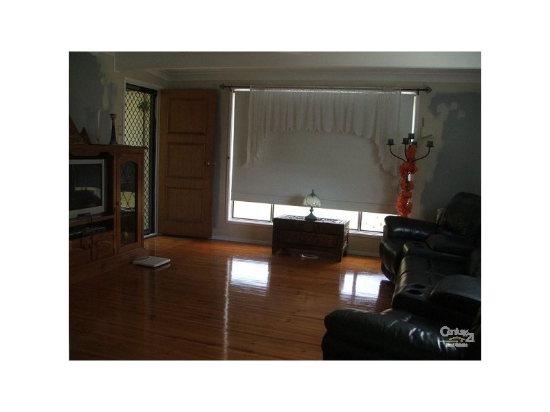 5 Gye St, Hillcrest QLD 4118