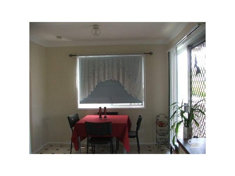 5 Gye St, Hillcrest QLD 4118