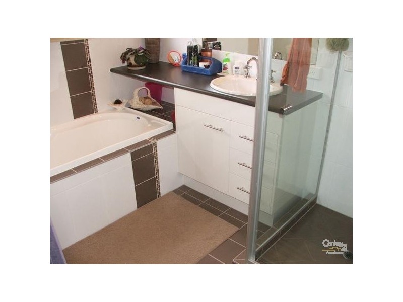 6 Cranbourne Drive, Jimboomba QLD 4280