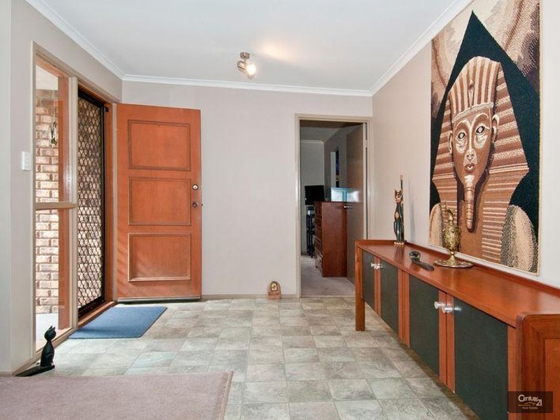 6 Sarah Court, Logan Village QLD 4207