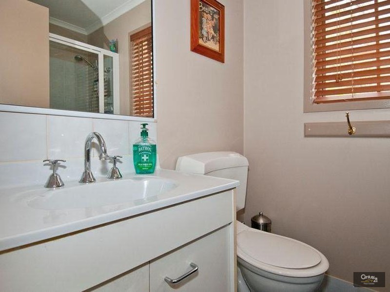 6 Sarah Court, Logan Village QLD 4207