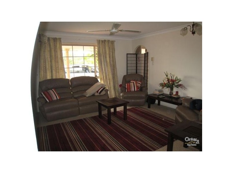 45 Myall Tce, Chambers Flat QLD 4133