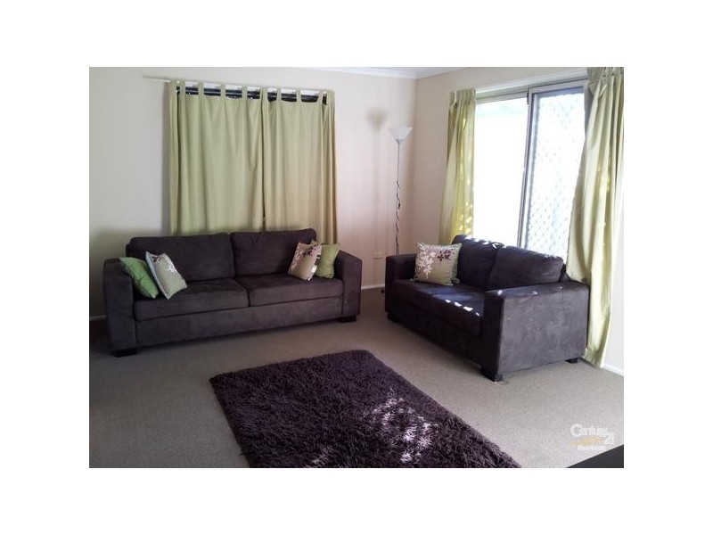 4 Yale St, Marsden QLD 4132