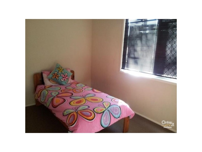 4 Yale St, Marsden QLD 4132