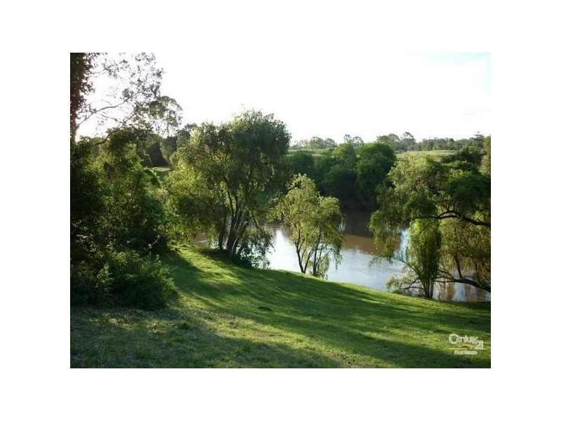 77 Wendt Road, Chambers Flat QLD 4133