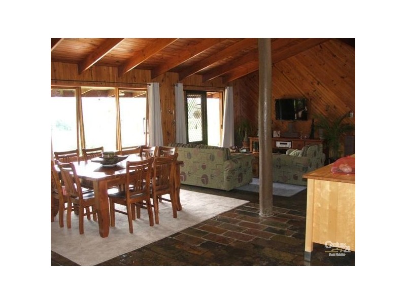 77 Wendt Road, Chambers Flat QLD 4133