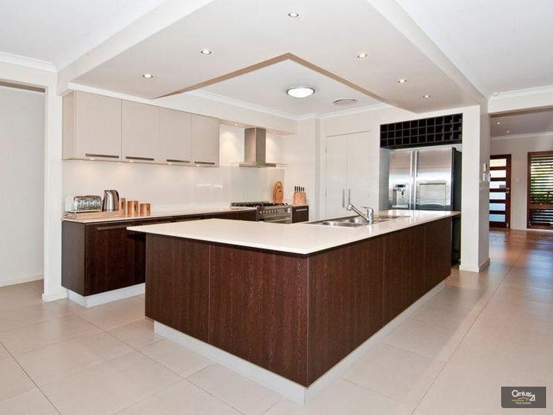 6 Robyn court, Logan Village QLD 4207