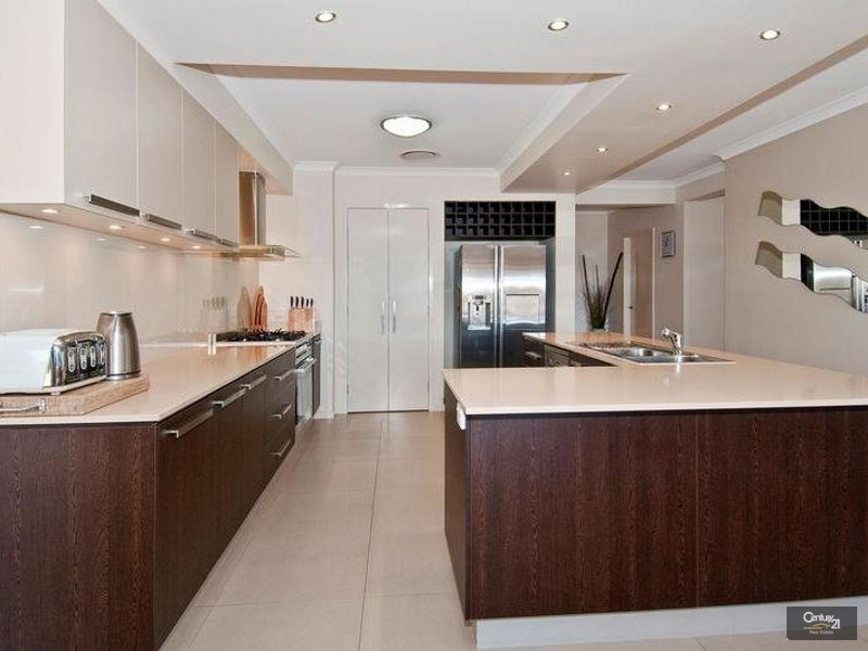 6 Robyn court, Logan Village QLD 4207