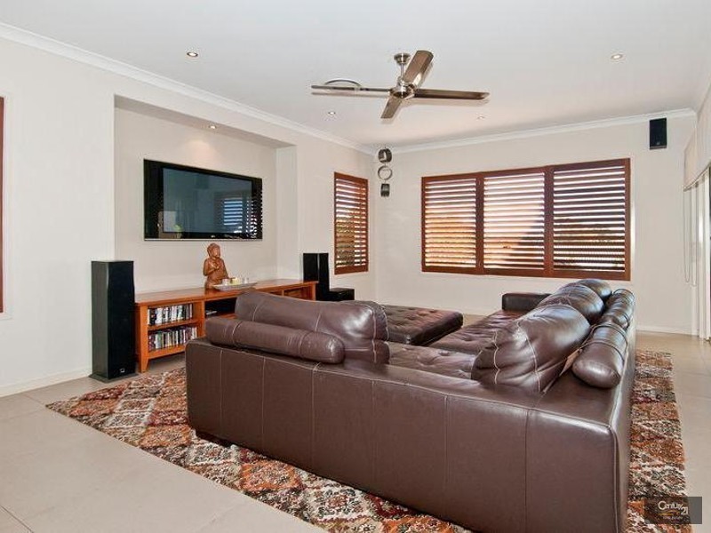 6 Robyn court, Logan Village QLD 4207