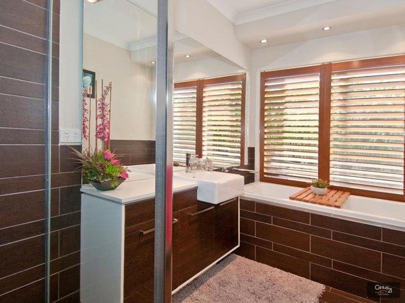 6 Robyn court, Logan Village QLD 4207
