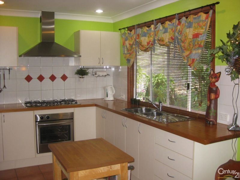 25 Dollarbird Drive, Tamborine QLD 4270