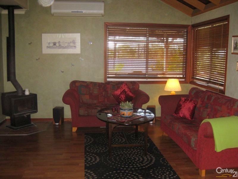 25 Dollarbird Drive, Tamborine QLD 4270