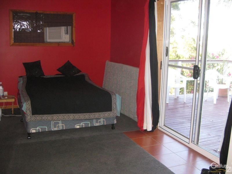 25 Dollarbird Drive, Tamborine QLD 4270