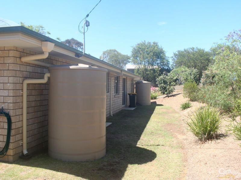 61 Campbell Drive, Kooralbyn QLD 4285