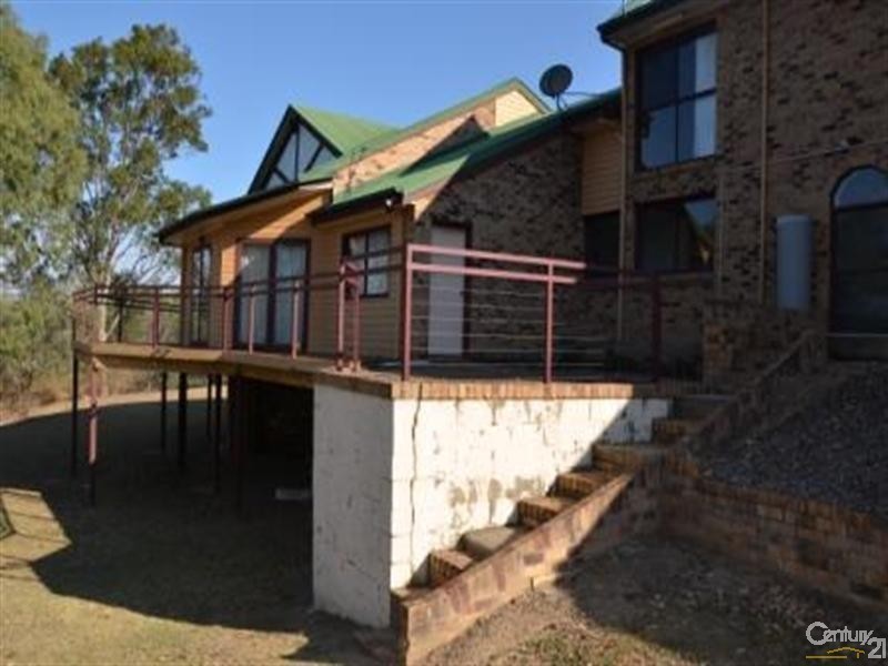 25 Brooks Drive, Kooralbyn QLD 4285